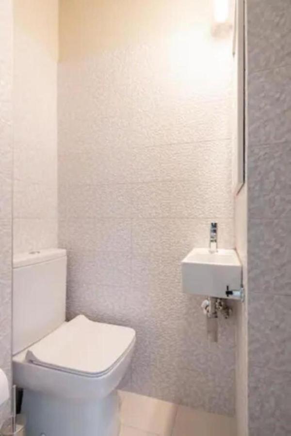 Flisvos Marina Refurbished Apartment Athens Ngoại thất bức ảnh