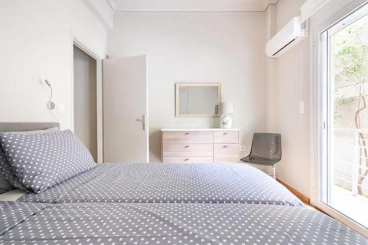 Flisvos Marina Refurbished Apartment Athens Ngoại thất bức ảnh