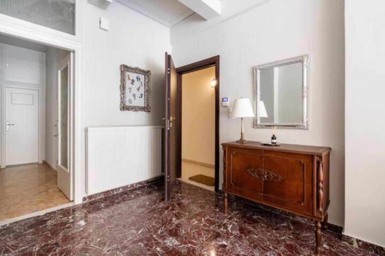 Flisvos Marina Refurbished Apartment Athens Ngoại thất bức ảnh